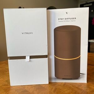 NWT Vitruvi Stay Diffuser Espresso